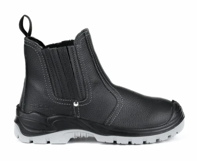 Bocanci FOUNDRY S1 din piele de bivol, negri